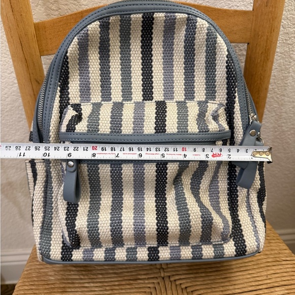 Moda Luxe Striped Mini Backpack NEW - Picture 4 of 6